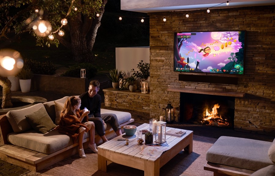 transform-your-backyard-with-outdoor-entertainment